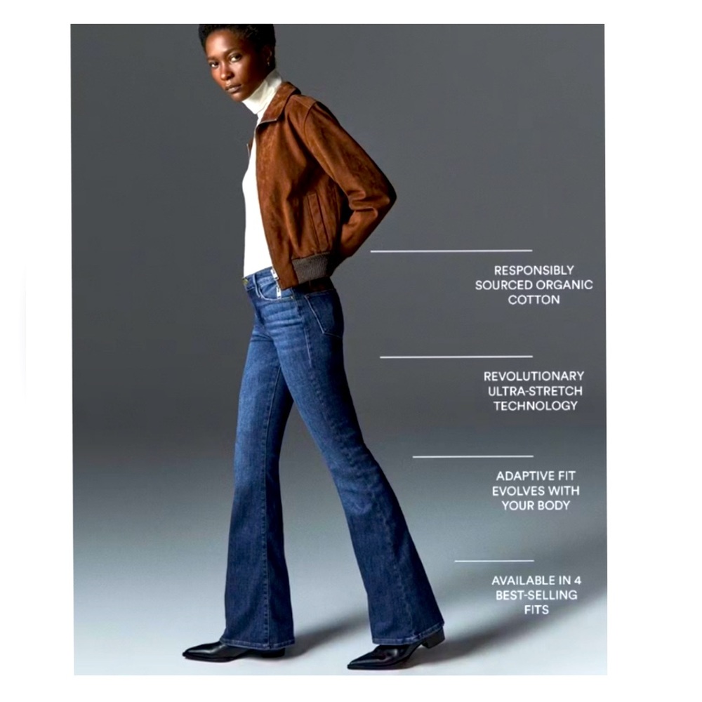 FRAME Le One black rinse flares